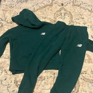 Green sweat set